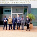 Foto Família na Visita ao MESCTI